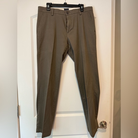 Dockers Tan Chinos Straight-Cut Tailored - Picture 2 of 5